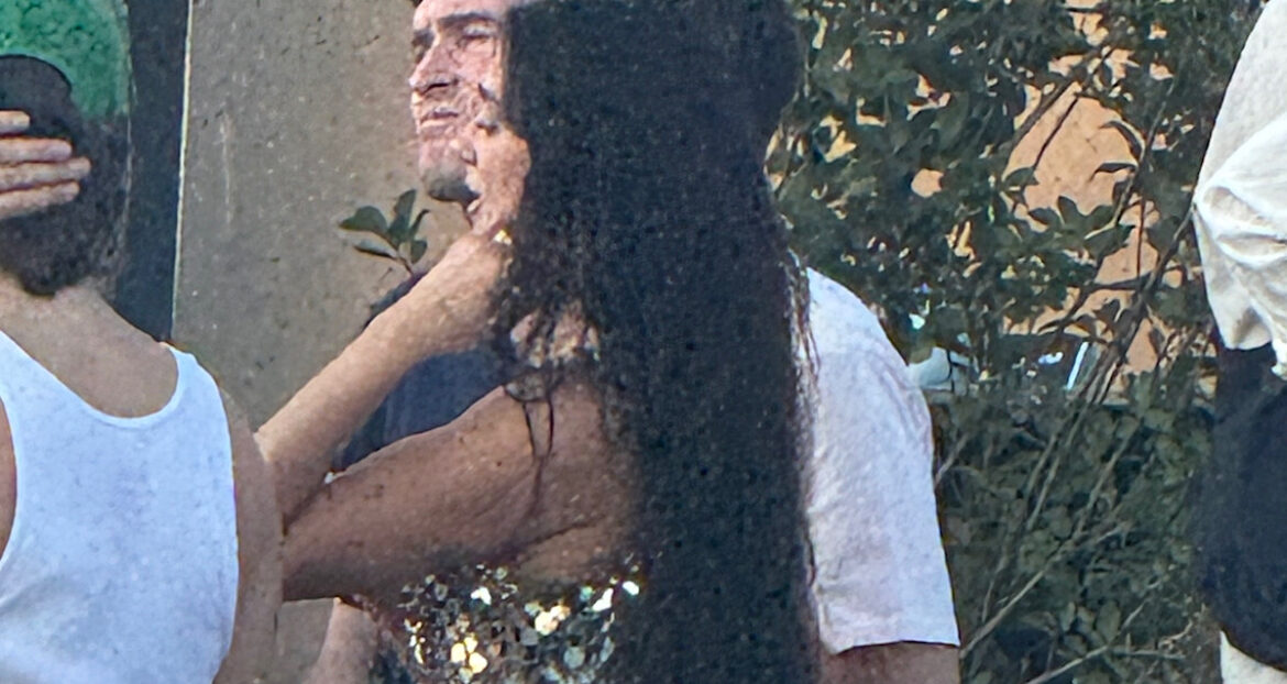 Dita e Parë e Festivalit Sunny Hill: Dua Lipa shfaqet në skenë bashkë me miqtë dhe familjen