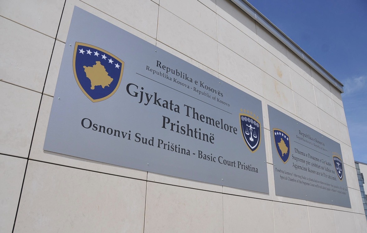 Dy të dënuar për barrikadat në veri