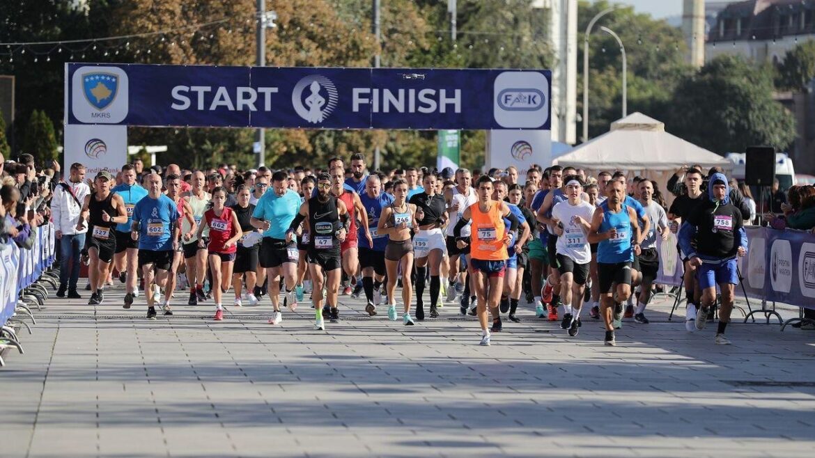 Mbi 1,700 vrapues në rrugët e Prishtinës – kështu u zhvillua Maratona “Prishtina 2026”