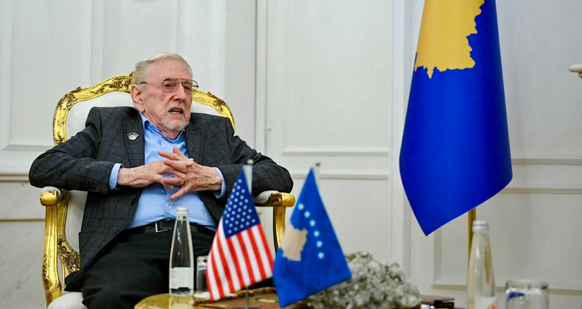 William Walker pas aktgjykimit në Hagë: “Ku ishit kur serbët i keqtrajtuan në mënyrën më mizore kosovarët?”