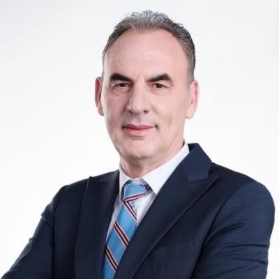 “Kurrë nuk duhet të ketë kontroll mbi Kuvendin!” — Deklarata e fortë e Fatmir Limajt për Dhomat e Specializuara